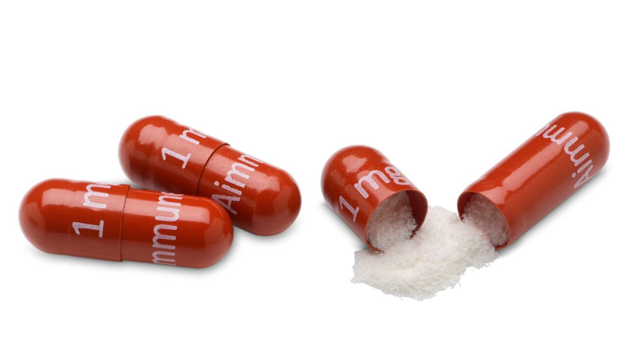 Constitué de poudre de graine d'arachide dégraissée, Palforzia est un nouveau médicament disponible en France, indiqué dans le traitement de l'allergie à l'arachide chez l'enfant.